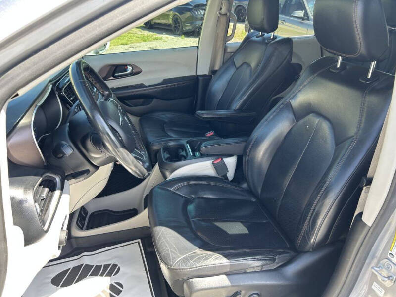 2019 Chrysler Pacifica Touring L