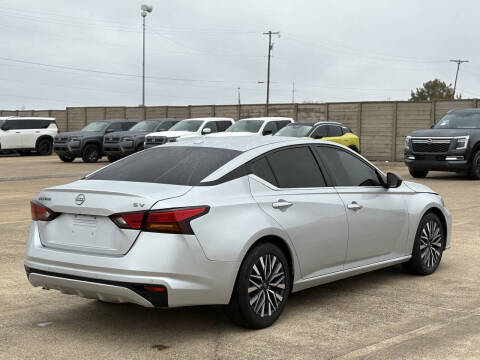 2024 Nissan Altima 2.5 SV