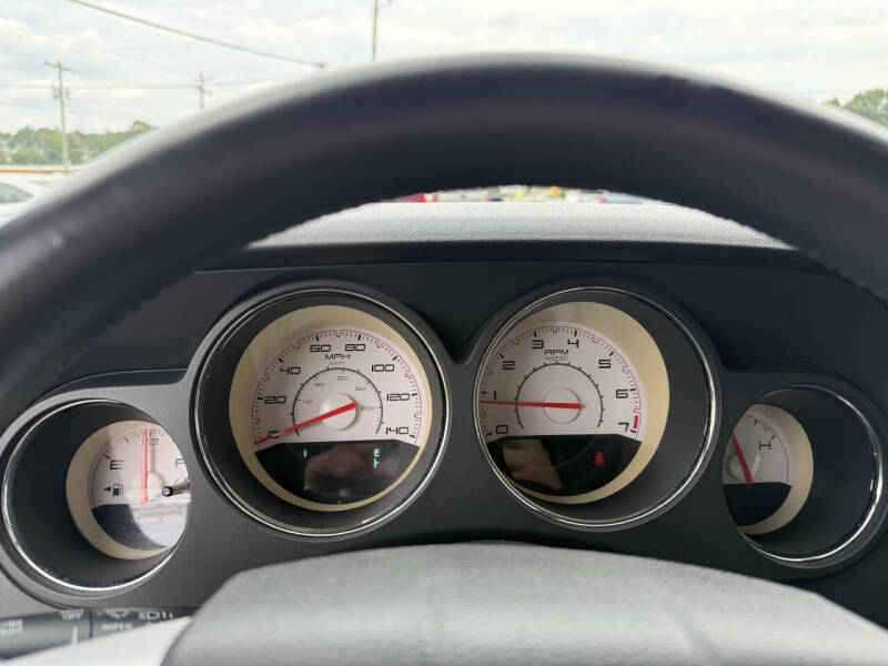2013 Dodge Challenger SXT