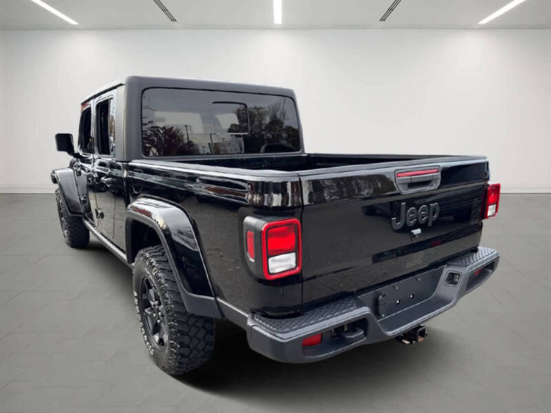 2022 Jeep Gladiator Willys
