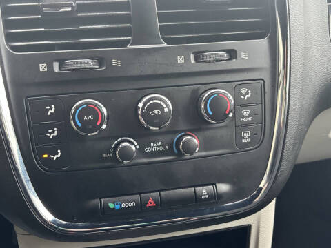 2016 Dodge Grand Caravan SE