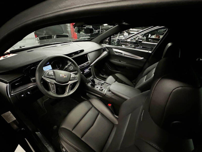 2025 Cadillac XT5