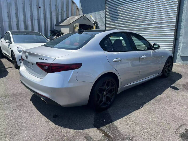 2021 Alfa Romeo Giulia Sprint