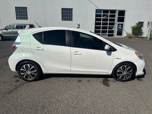 2014 Toyota Prius c