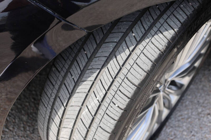 2020 Toyota Avalon Hybrid Limited