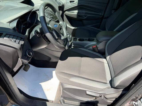 2016 Ford Escape S
