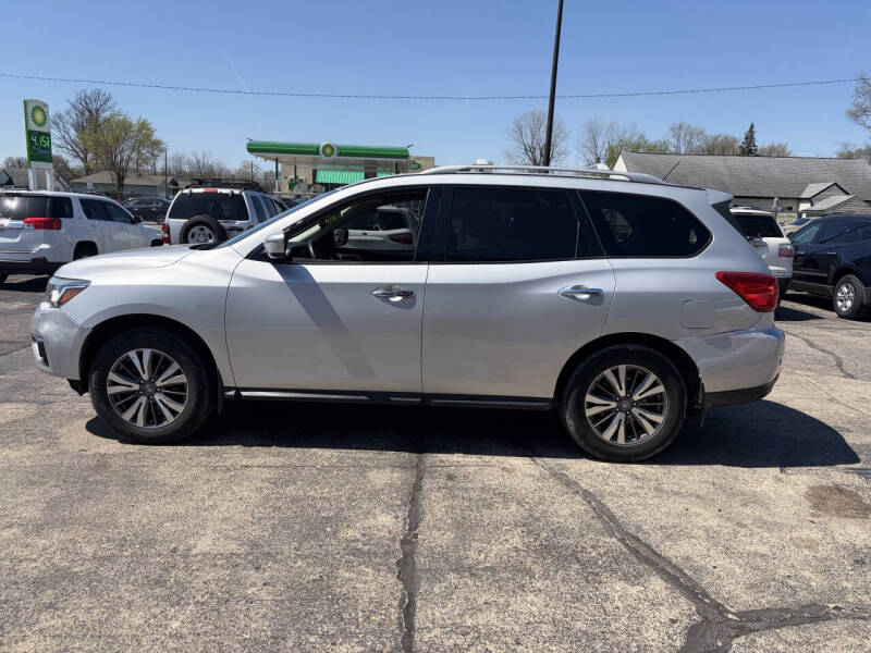 2017 Nissan Pathfinder S