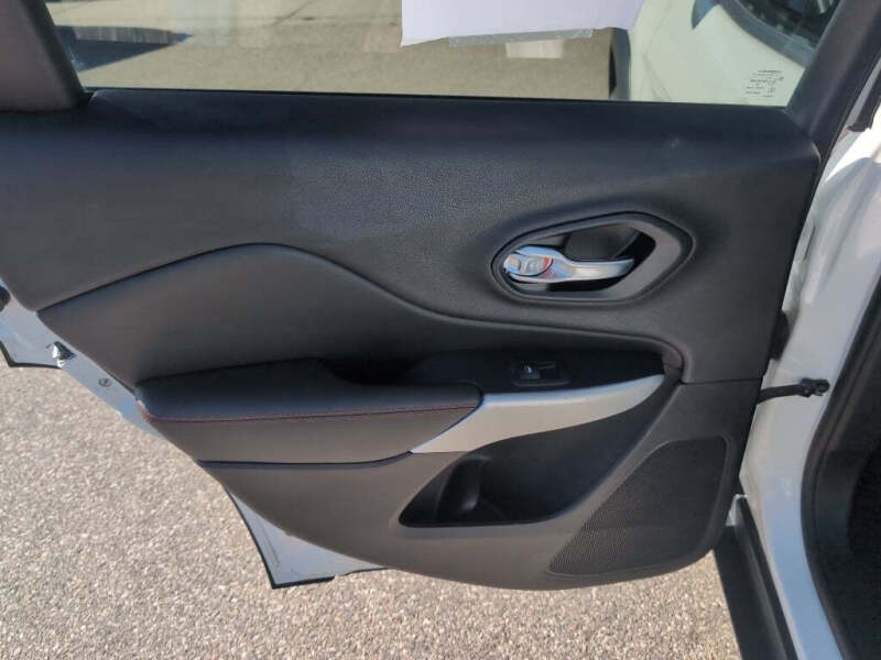 2017 Jeep Cherokee Trailhawk L Plus