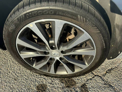 2019 Hyundai Elantra GT