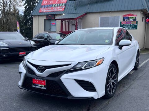 2020 Toyota Camry SE