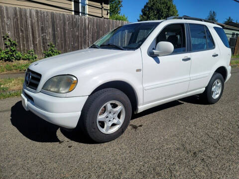 2000 Mercedes-Benz M-Class for sale at Blue Line Auto Group in Portland OR