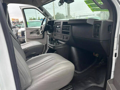 2019 Chevrolet Express 2500