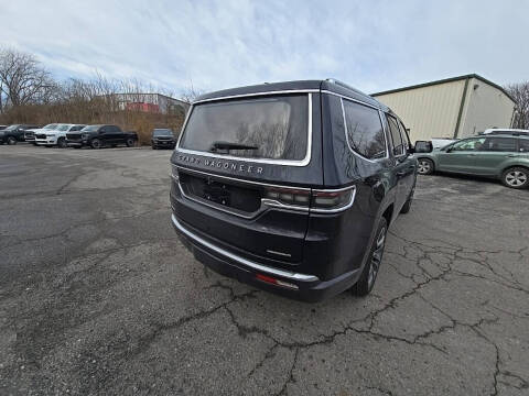 2022 Jeep Grand Wagoneer Series III