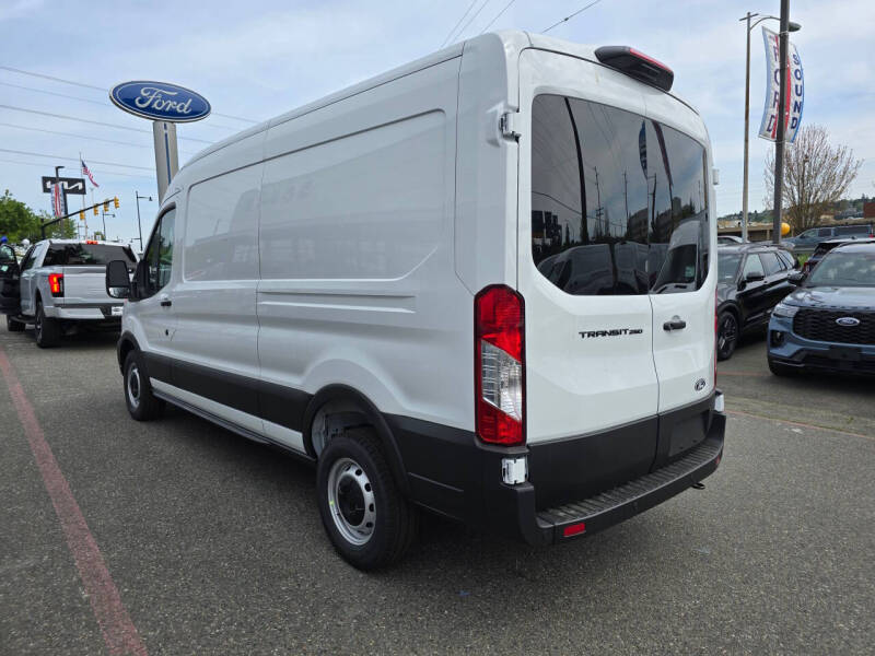 2026 Ford Transit 250