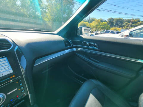 2017 Ford Explorer Sport