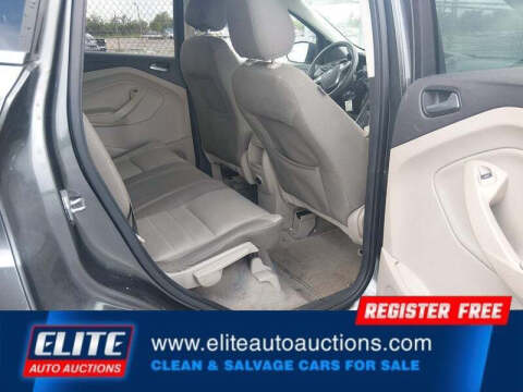 2016 Ford Escape SE