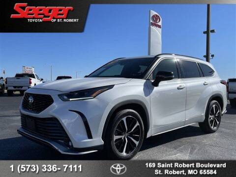 2021 Toyota Highlander for sale at SEEGER TOYOTA OF ST ROBERT in Saint Robert MO