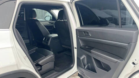 2020 Volkswagen Atlas Cross Sport SE 4Motion