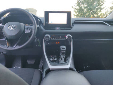 2023 Toyota RAV4 Hybrid LE