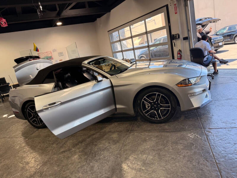 2020 Ford Mustang EcoBoost Premium