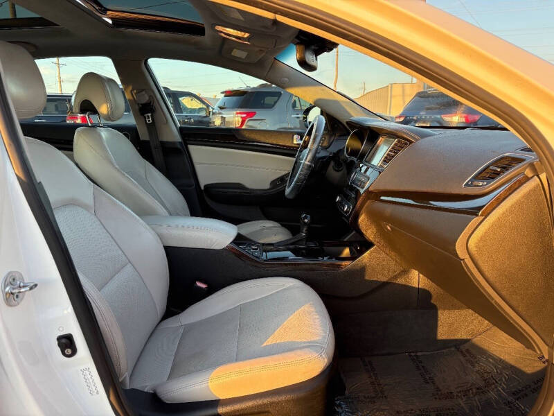 2014 Kia Cadenza Premium