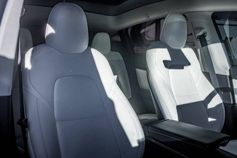 2020 Tesla Model Y Long Range