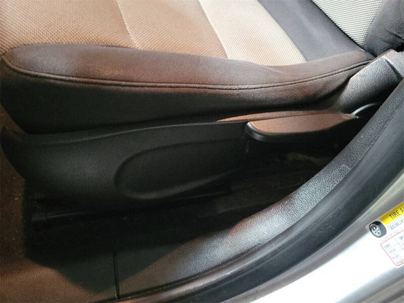 2014 Chevrolet Cruze LS Auto