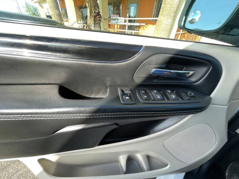 2017 Dodge Grand Caravan SXT