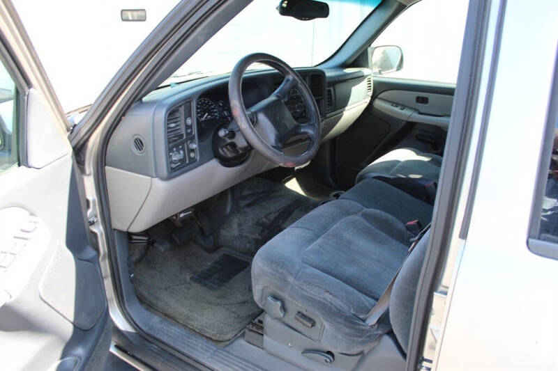 2002 Chevrolet Tahoe LS