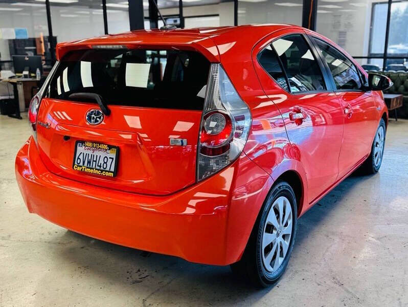 2012 Toyota Prius c Three