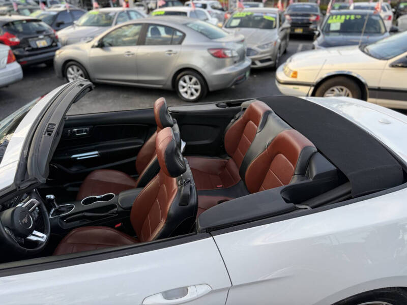 2016 Ford Mustang EcoBoost Premium