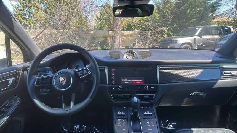 2024 Porsche Macan S