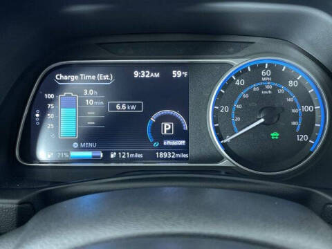 2025 Nissan LEAF S