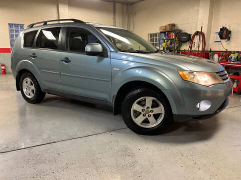 2007 Mitsubishi Outlander for sale at MISSION AUTO SALES, LLC in Canton OH