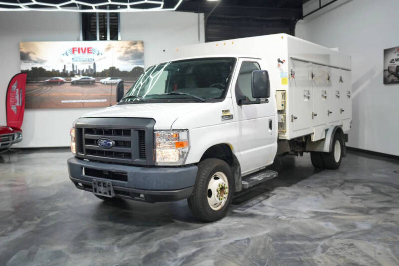 2018 Ford E-Series E-450 SD