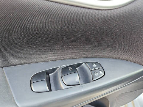 2017 Nissan Sentra SR