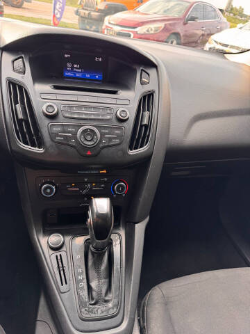 2016 Ford Focus SE