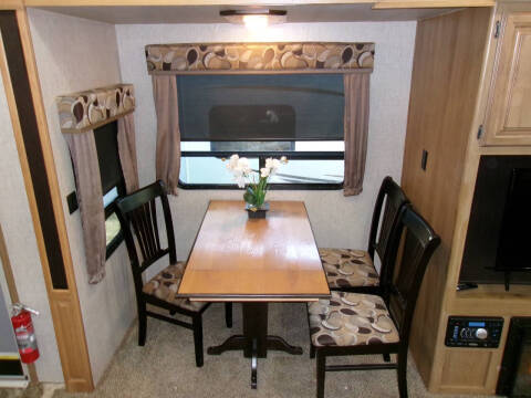 2015 Crossroads RV Cruiser 305RS