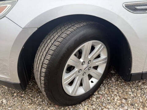 2012 Ford Taurus SE