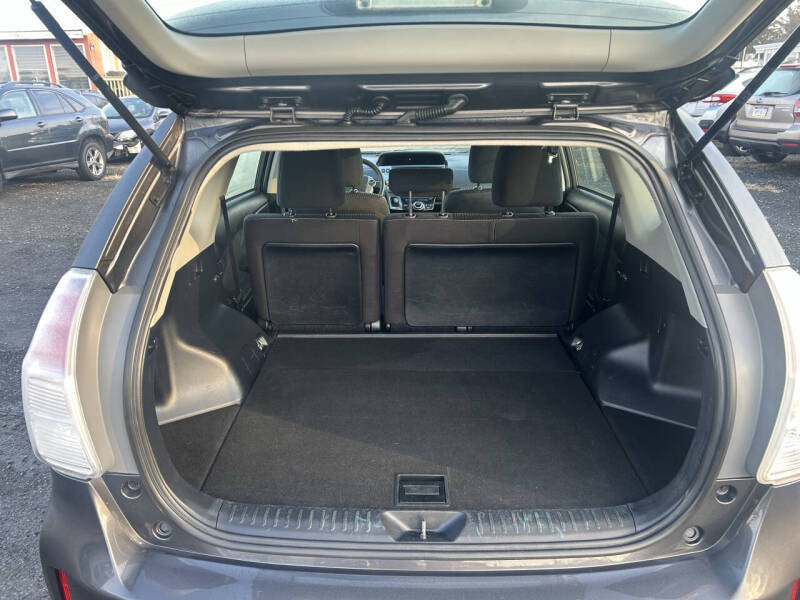 2016 Toyota Prius v Two