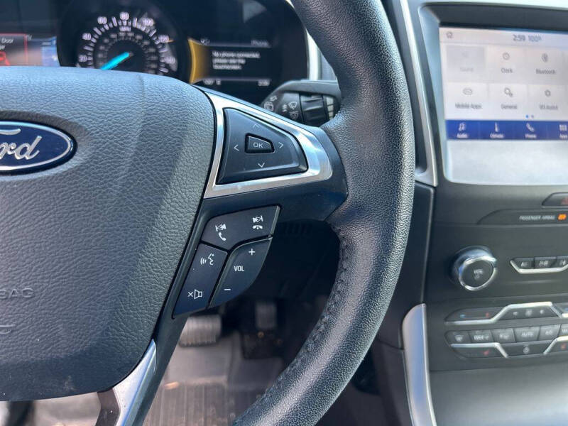 2020 Ford Edge SEL