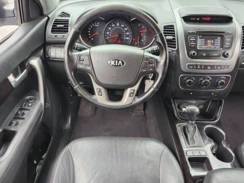 2014 Kia Sorento LX