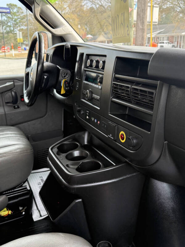 2021 Chevrolet Express 2500