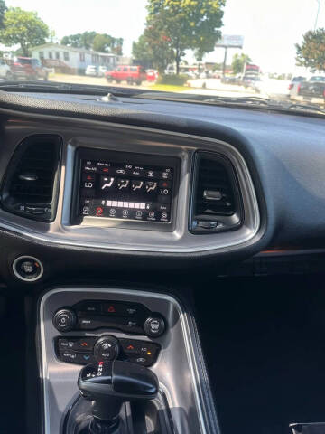 2020 Dodge Challenger SXT