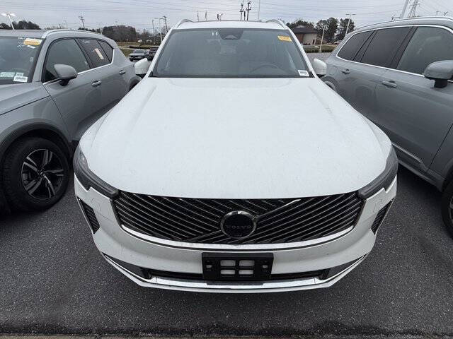 2025 Volvo XC90 B6 Plus Bright Theme 7P