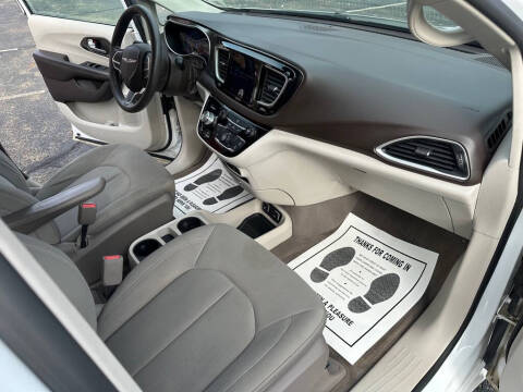 2017 Chrysler Pacifica Touring