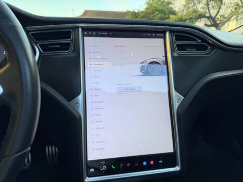 2013 Tesla Model S Performance