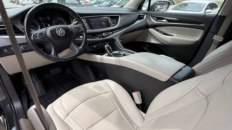 2019 Buick Enclave Essence