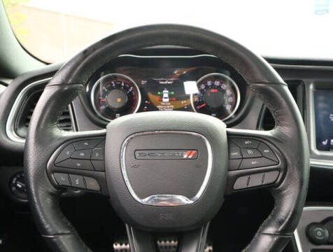 2018 Dodge Challenger 392 HEMI Scat Pack Shaker