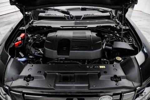 2024 Land Rover Defender 130 P400 X-Dynamic SE